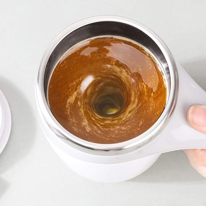 BatiMagnet | Taza de Café con Batidora Automática